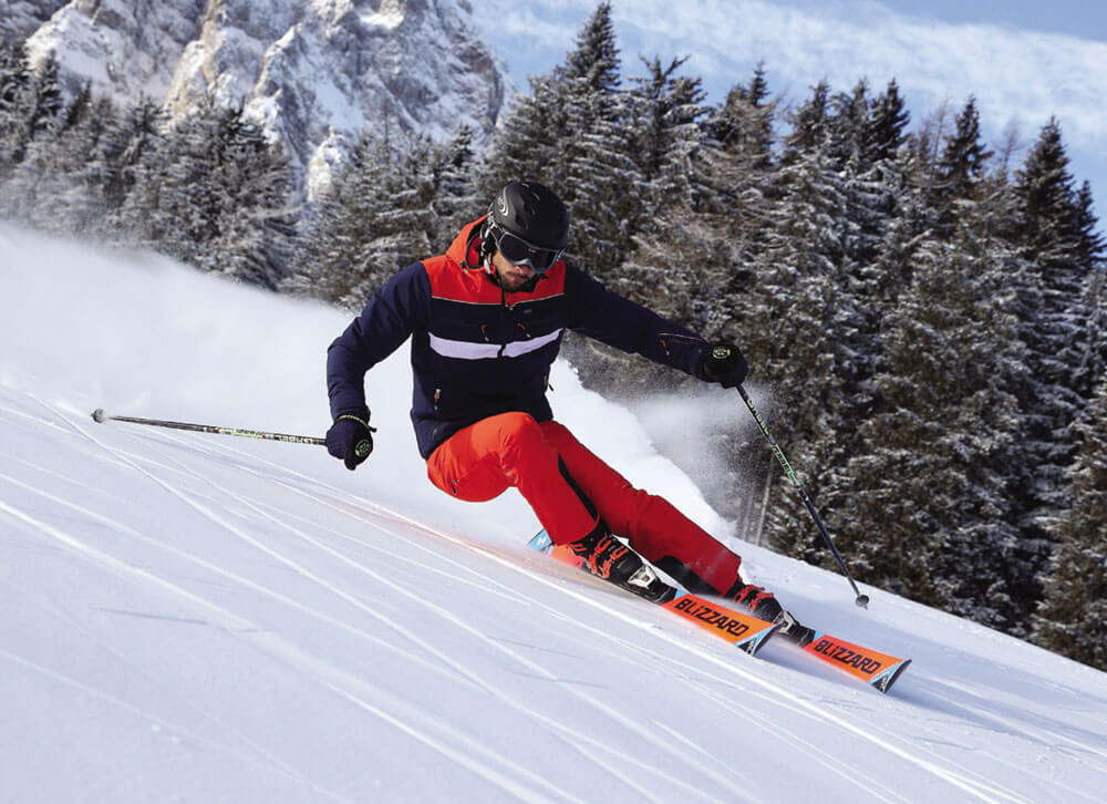 Al momento stai visualizzando Abbigliamento sci, come vestirsi per andare in montagna