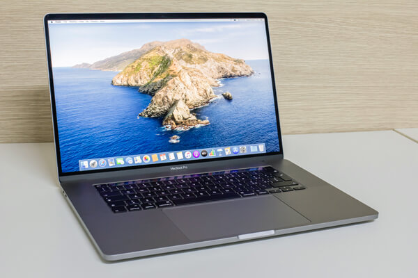 Scopri di più sull'articolo MacBook Pro: come scegliere il migliore per le tue necessità
