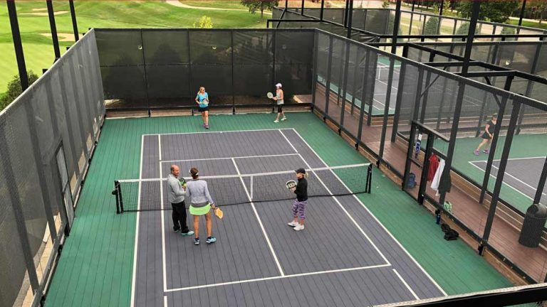 Scopri di più sull'articolo Paddle tennis, quali sono le regole di questo particolare sport