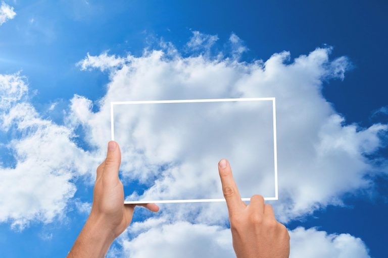 Read more about the article Servizi cloud online: cosa sono, a cosa servono e quanto costano